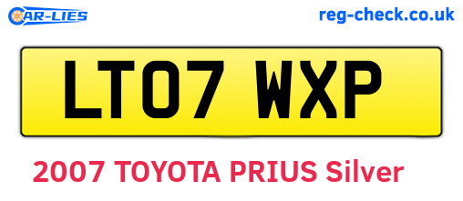 LT07WXP are the vehicle registration plates.