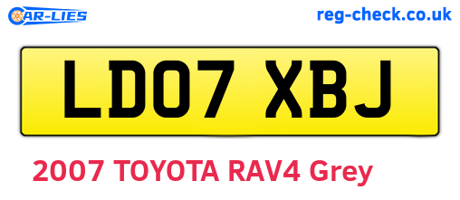 LD07XBJ are the vehicle registration plates.