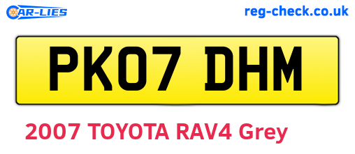 PK07DHM are the vehicle registration plates.
