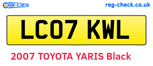LC07KWL are the vehicle registration plates.