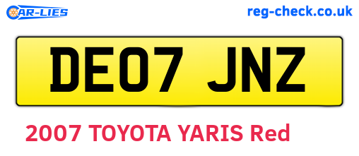 DE07JNZ are the vehicle registration plates.