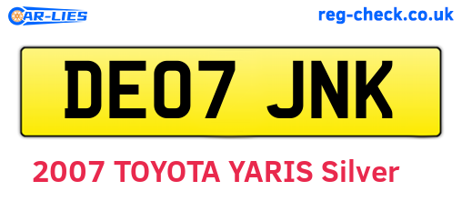 DE07JNK are the vehicle registration plates.