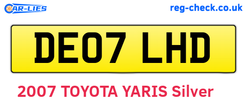 DE07LHD are the vehicle registration plates.