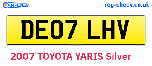 DE07LHV are the vehicle registration plates.