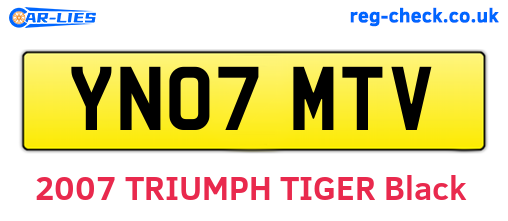 YN07MTV are the vehicle registration plates.