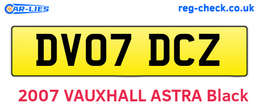 DV07DCZ are the vehicle registration plates.