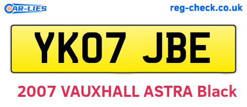 YK07JBE are the vehicle registration plates.