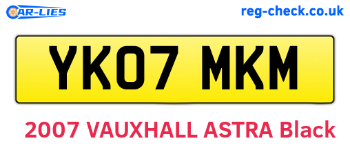 YK07MKM are the vehicle registration plates.