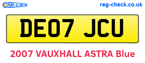 DE07JCU are the vehicle registration plates.