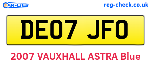 DE07JFO are the vehicle registration plates.