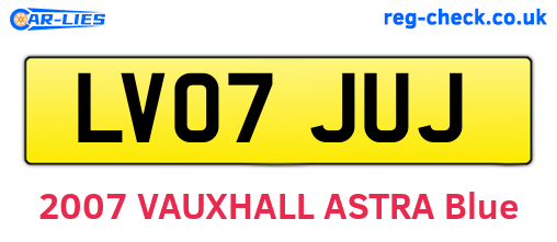 LV07JUJ are the vehicle registration plates.