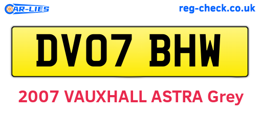 DV07BHW are the vehicle registration plates.