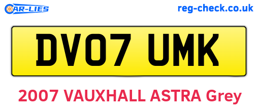 DV07UMK are the vehicle registration plates.