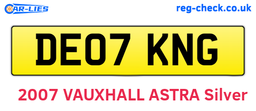 DE07KNG are the vehicle registration plates.