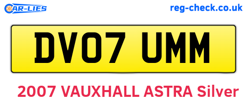 DV07UMM are the vehicle registration plates.