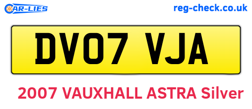 DV07VJA are the vehicle registration plates.