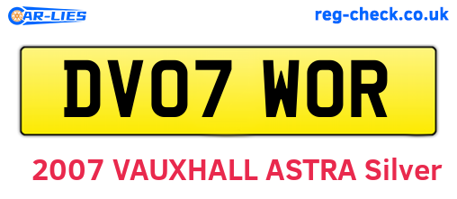 DV07WOR are the vehicle registration plates.