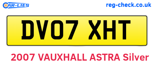 DV07XHT are the vehicle registration plates.