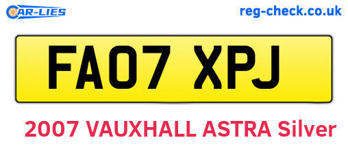 FA07XPJ are the vehicle registration plates.