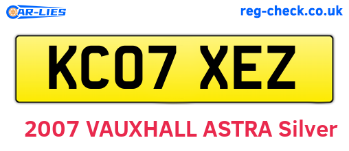 KC07XEZ are the vehicle registration plates.