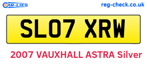 SL07XRW are the vehicle registration plates.