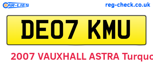 DE07KMU are the vehicle registration plates.