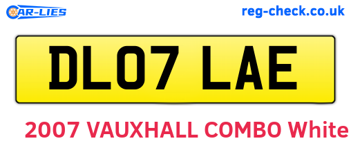DL07LAE are the vehicle registration plates.