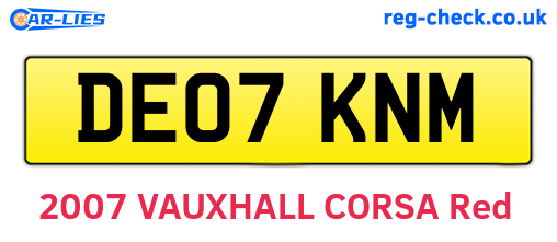 DE07KNM are the vehicle registration plates.