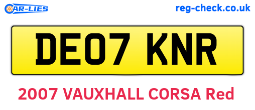 DE07KNR are the vehicle registration plates.