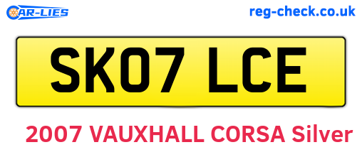 SK07LCE are the vehicle registration plates.
