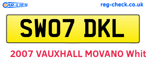 SW07DKL are the vehicle registration plates.
