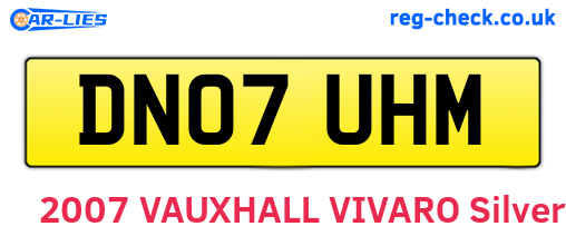 DN07UHM are the vehicle registration plates.