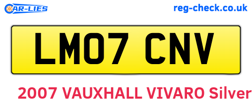 LM07CNV are the vehicle registration plates.