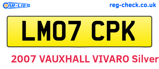LM07CPK are the vehicle registration plates.