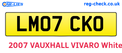 LM07CKO are the vehicle registration plates.