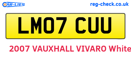 LM07CUU are the vehicle registration plates.