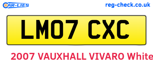 LM07CXC are the vehicle registration plates.