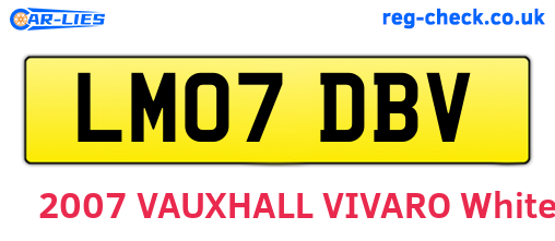 LM07DBV are the vehicle registration plates.
