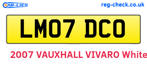 LM07DCO are the vehicle registration plates.