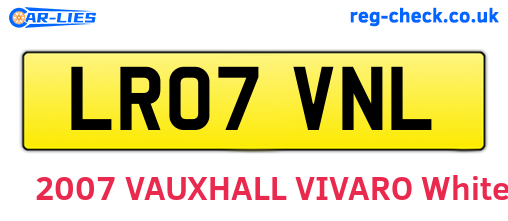 LR07VNL are the vehicle registration plates.
