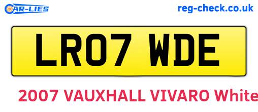 LR07WDE are the vehicle registration plates.