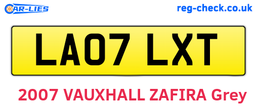 LA07LXT are the vehicle registration plates.