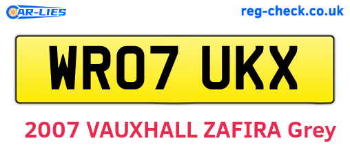 WR07UKX are the vehicle registration plates.
