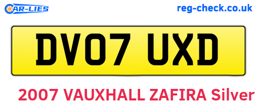 DV07UXD are the vehicle registration plates.