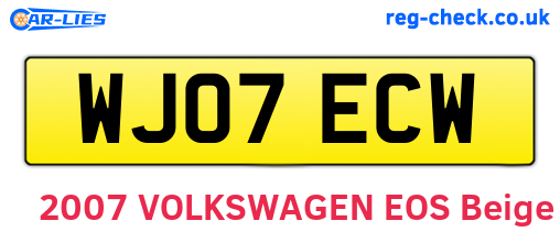 WJ07ECW are the vehicle registration plates.