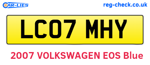 LC07MHY are the vehicle registration plates.