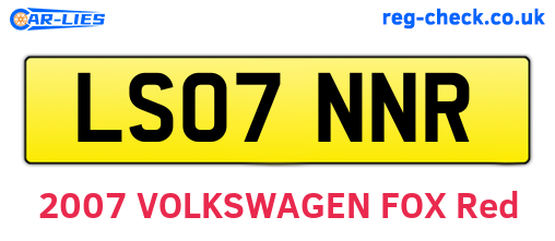 LS07NNR are the vehicle registration plates.
