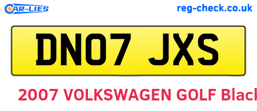 DN07JXS are the vehicle registration plates.