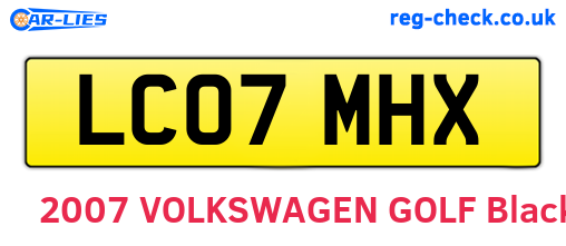 LC07MHX are the vehicle registration plates.