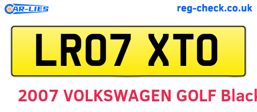 LR07XTO are the vehicle registration plates.